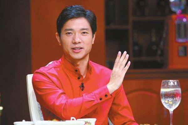 佳能镜头和腾龙镜头无码中出人妻中文字幕av，摄影艺术的光影较量